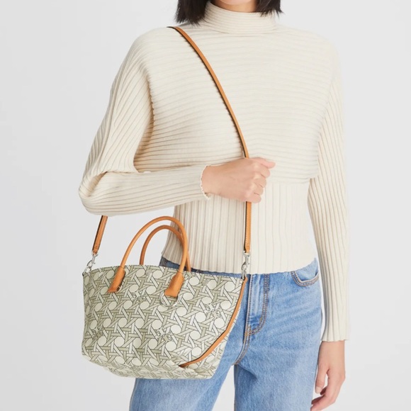 ⚜️Tory Burch⚜️Small Canvas Basketweave Tote - Picture 3 of 5